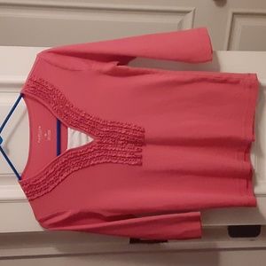 VanHeusen Pink V-neck Blouse. Size: XS.